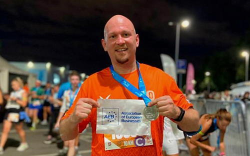 AEB Representatives Take Part in the “Zabeg 2030” Night Half Marathon